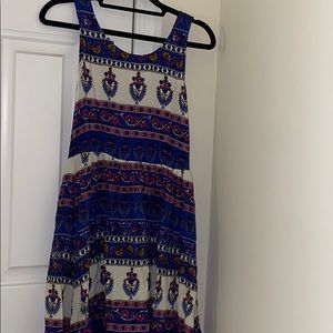 Beautiful paisley dress with open Back